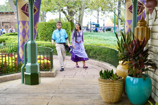 Asha From Disney Wish Meet And Greet Debuts At Epcot Photos Video