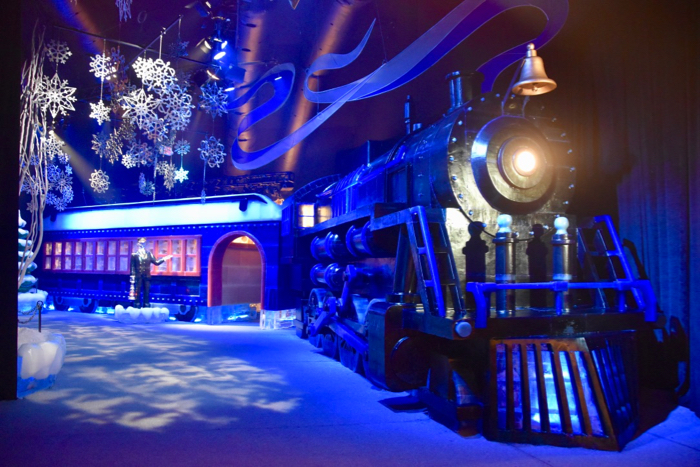 ICE! at Gaylord Palms Featuring the Polar Express” is the Most Impressive  ICE! Experience Yet (Photos, Video) – Mousesteps