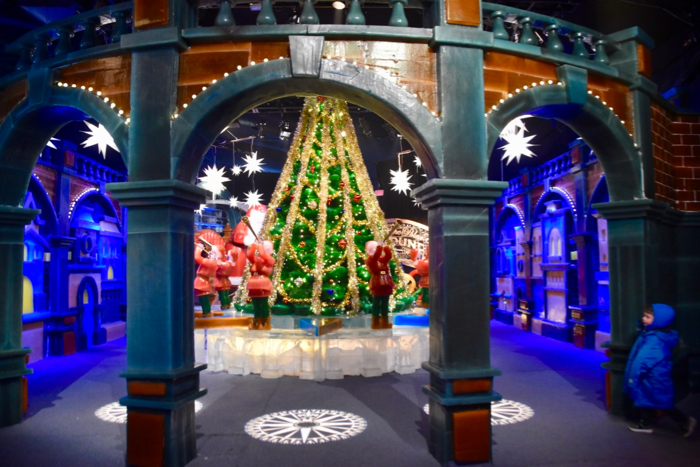 ICE! at Gaylord Palms Featuring the Polar Express” is the Most Impressive  ICE! Experience Yet (Photos, Video) – Mousesteps