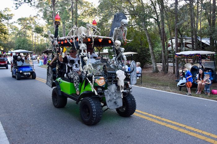 Disney's Fort Wilderness Halloween Golf Cart 2018 Parade Photos and ...