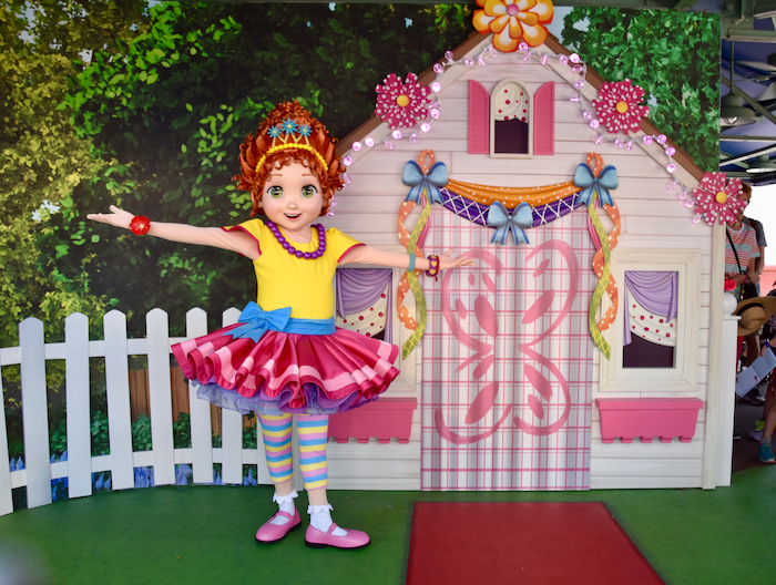 Disney Junior Fancy Nancy: What's Your Fancy?