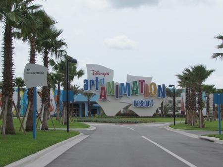 6/5 Ursula, Ariel Icons Arrive at Disney's Art of Animation Resort ...