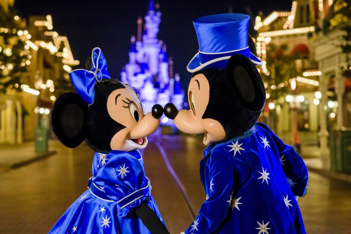 FIRST LOOK: New Halloween Costumes Revealed for Mickey & Minnie at