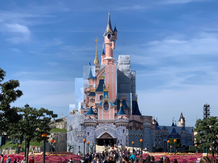 Photos Disneyland Paris Castle Refurbishment - Travel to the Magic