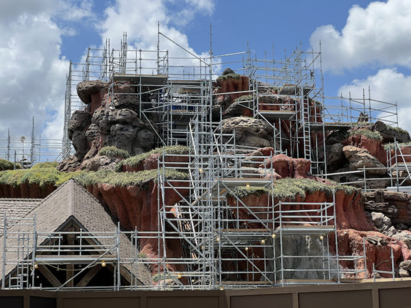 Tiana's Bayou Adventure Construction Photos and Video from April 26th ...