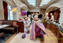 Royal Banquet Restaurant Mickey and Minnie at Disneyland Paris