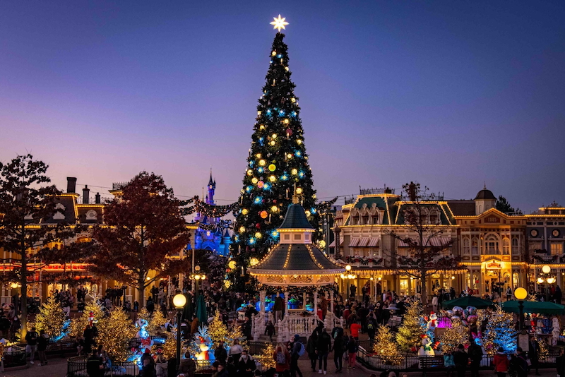 Disneyland Paris Christmas Tree