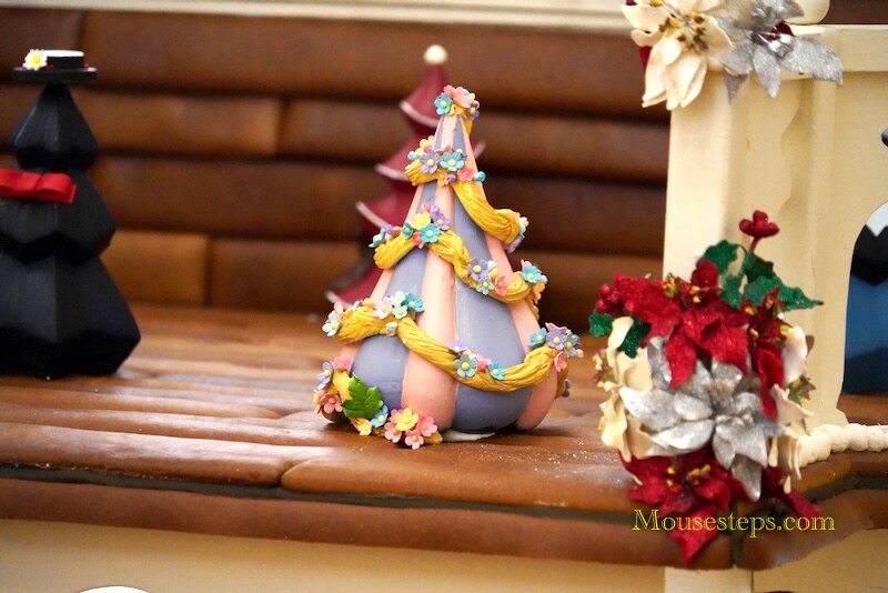 Disney's Grand Floridian Gingerbread House 2024 - Rapunzel tree