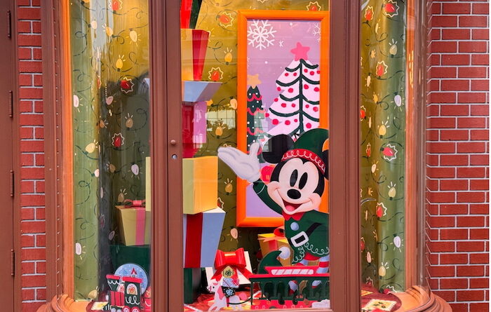 Disneyland Paris Christmas Window