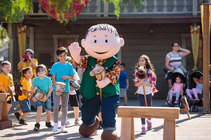 Linus at Knott's Peanuts Celebration